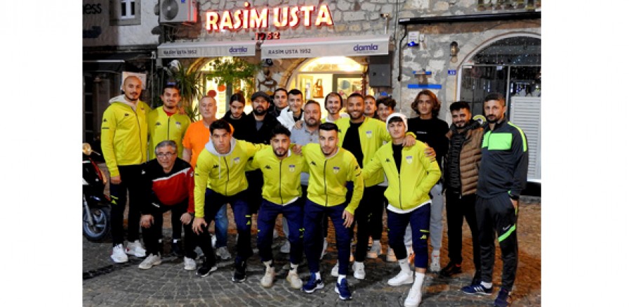 Alaçatıspor'un yemekleri sezon boyu Rasim Usta'dan