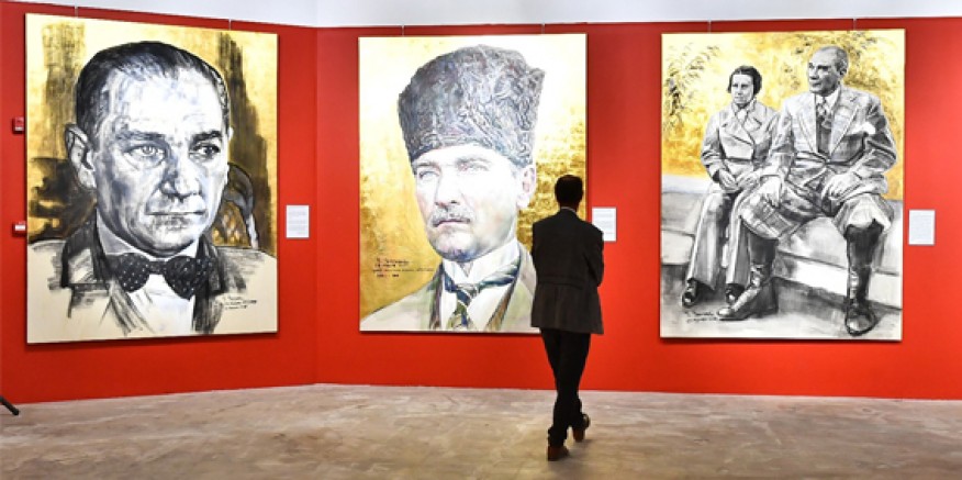 “Atatürk: İz Bırakan İlkler Dev Portreler” sergisi açıldı