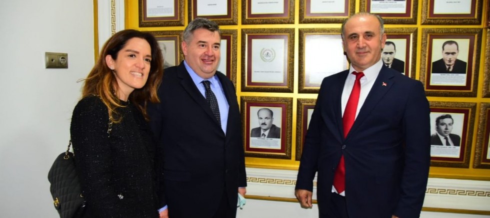 Çeşme Belediye Başkanı Oran'dan İncirliova'da duygulandıran ziyaret