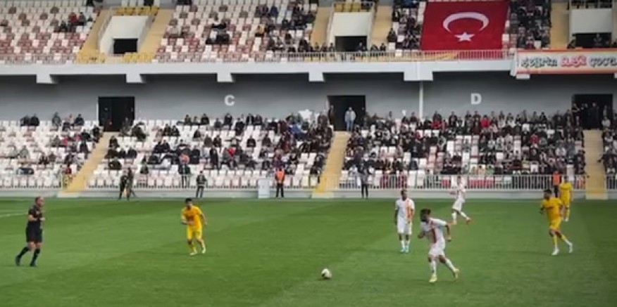 Deplasman maçından 1-0 mağlup dönen Alaçatıspor'dan hakem heyetine tepki