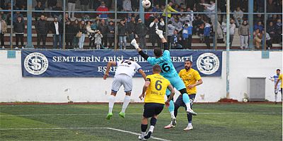Alaçatıspor, İzmirspor deplasmanında 4-0 mağlup